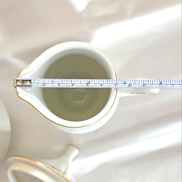 "Valhala" covered cream and sugar by Mikasa. - Picture 8 of 12